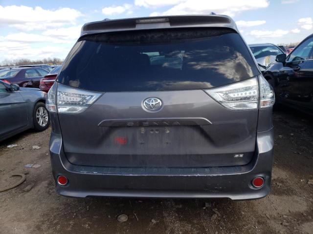 Photo 5 VIN: 5TDXZ3DC5HS771590 - TOYOTA SIENNA SE 