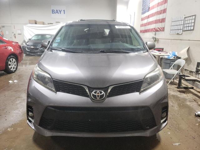 Photo 4 VIN: 5TDXZ3DC5HS798031 - TOYOTA SIENNA SE 