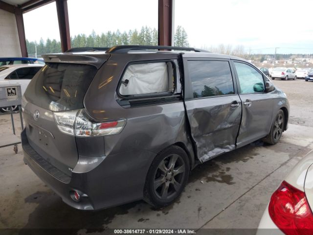 Photo 3 VIN: 5TDXZ3DC5HS801980 - TOYOTA SIENNA 