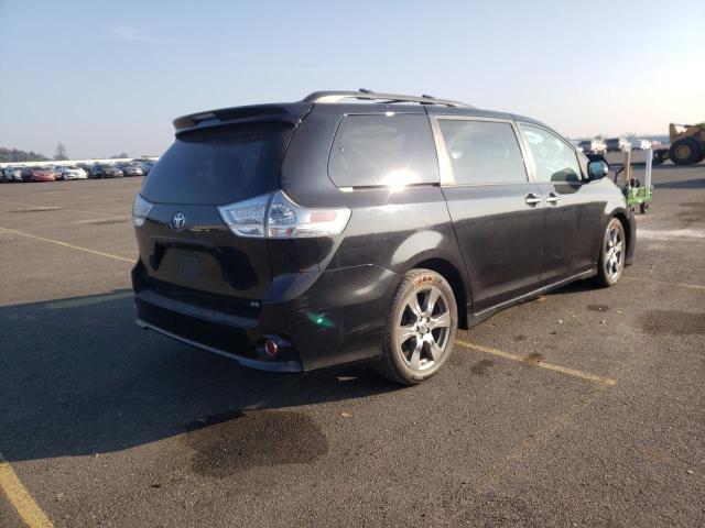 Photo 3 VIN: 5TDXZ3DC5HS812106 - TOYOTA SIENNA SE 