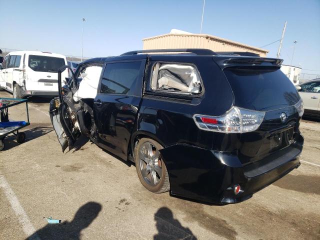 Photo 1 VIN: 5TDXZ3DC5HS812252 - TOYOTA SIENNA SE 