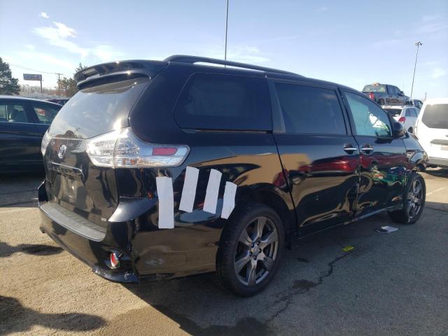 Photo 2 VIN: 5TDXZ3DC5HS812252 - TOYOTA SIENNA SE 