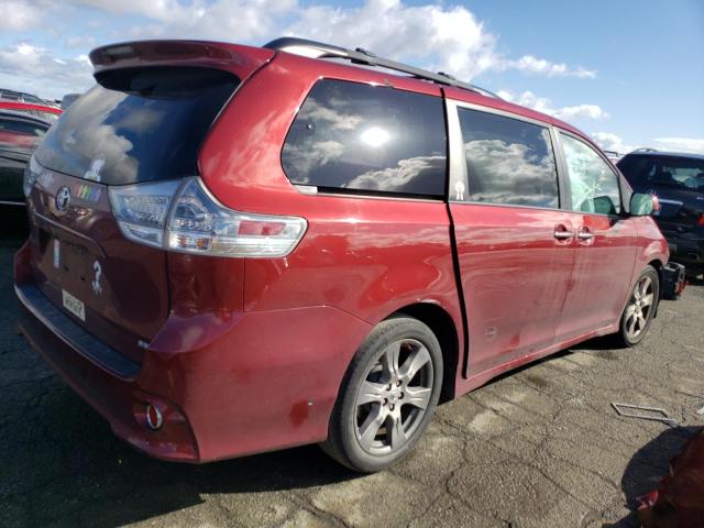 Photo 2 VIN: 5TDXZ3DC5HS814681 - TOYOTA SIENNA SE 