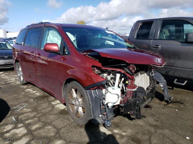 Photo 3 VIN: 5TDXZ3DC5HS814681 - TOYOTA SIENNA SE 