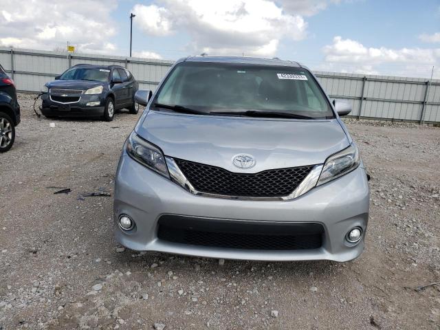 Photo 4 VIN: 5TDXZ3DC5HS836342 - TOYOTA SIENNA SE 