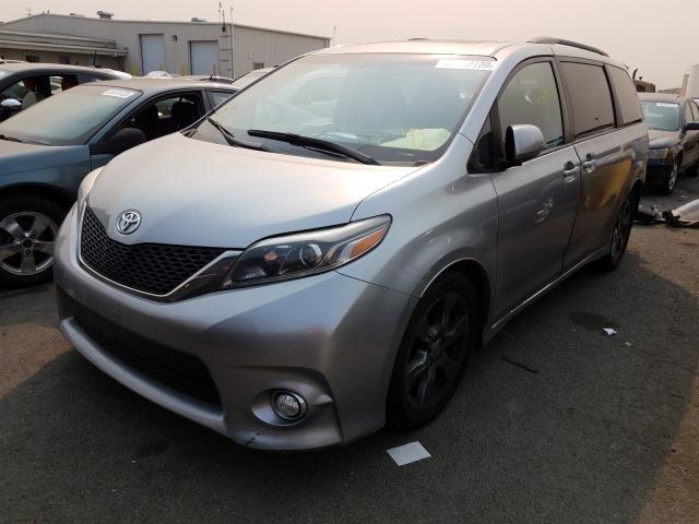 Photo 1 VIN: 5TDXZ3DC5HS854761 - TOYOTA SIENNA SE 