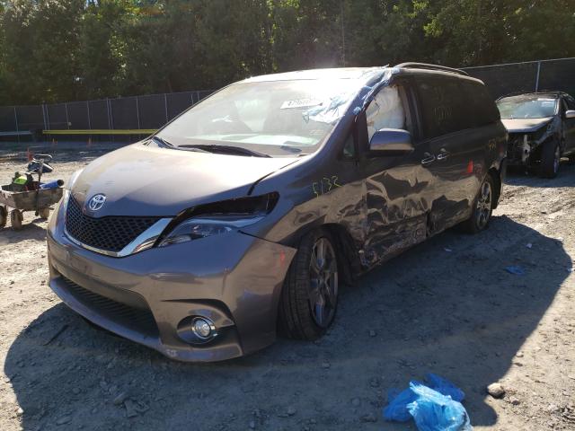 Photo 1 VIN: 5TDXZ3DC5HS874511 - TOYOTA SIENNA SE 