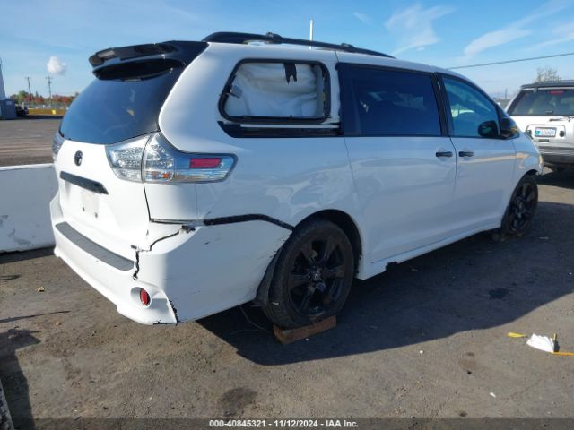 Photo 3 VIN: 5TDXZ3DC5LS054826 - TOYOTA SIENNA 