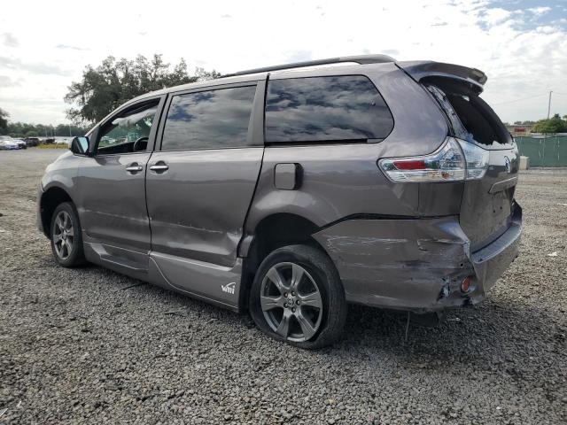 Photo 1 VIN: 5TDXZ3DC5LS066961 - TOYOTA SIENNA SE 