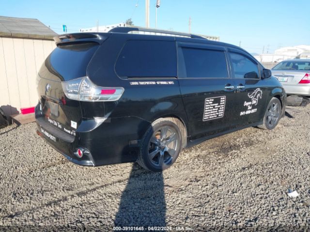 Photo 3 VIN: 5TDXZ3DC6HS781755 - TOYOTA SIENNA 