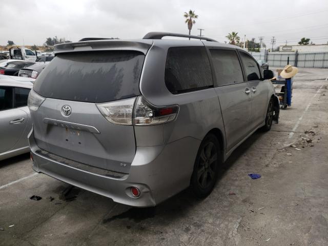 Photo 3 VIN: 5TDXZ3DC6HS789287 - TOYOTA SIENNA SE 