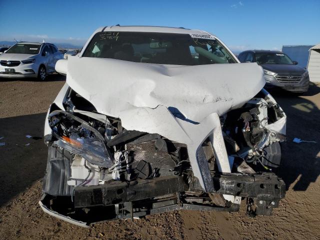 Photo 4 VIN: 5TDXZ3DC6HS792707 - TOYOTA SIENNA SE 