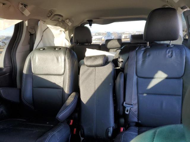 Photo 9 VIN: 5TDXZ3DC6HS792707 - TOYOTA SIENNA SE 