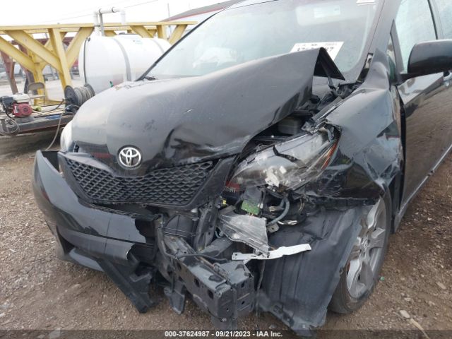 Photo 5 VIN: 5TDXZ3DC6HS823535 - TOYOTA SIENNA 