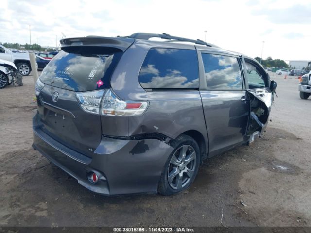 Photo 3 VIN: 5TDXZ3DC6HS843221 - TOYOTA SIENNA 