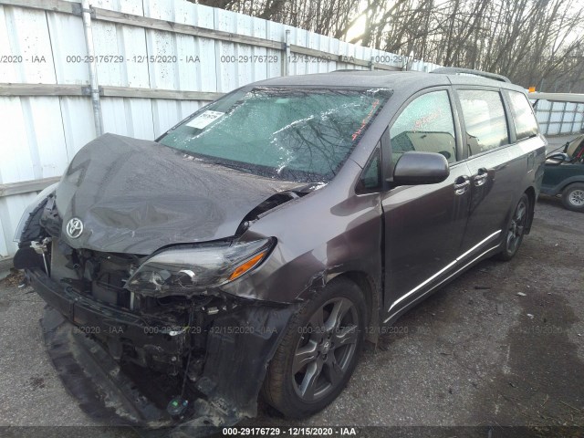 Photo 1 VIN: 5TDXZ3DC6HS873559 - TOYOTA SIENNA 