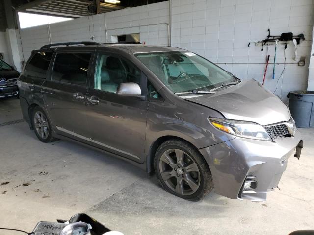 Photo 3 VIN: 5TDXZ3DC6JS934933 - TOYOTA SIENNA SE 