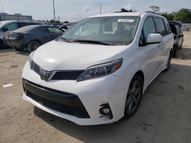 Photo 1 VIN: 5TDXZ3DC6KS978917 - TOYOTA SIENNA SE 