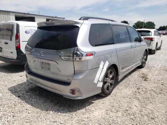 Photo 3 VIN: 5TDXZ3DC7HS811152 - TOYOTA SIENNA SE 