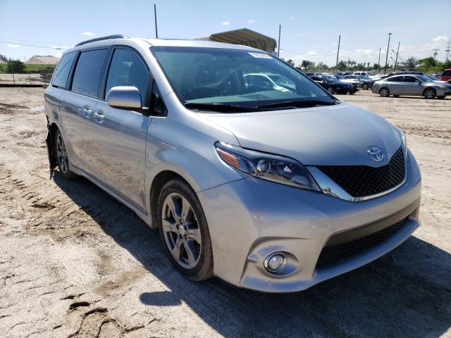 Photo 0 VIN: 5TDXZ3DC7HS853403 - TOYOTA SIENNA SE 