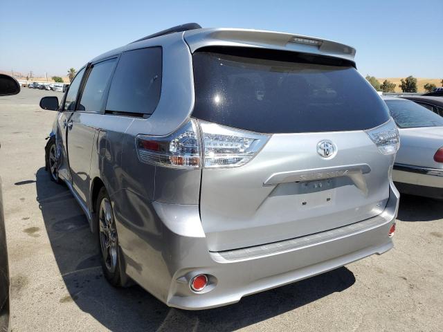 Photo 1 VIN: 5TDXZ3DC7HS868516 - TOYOTA SIENNA SE 