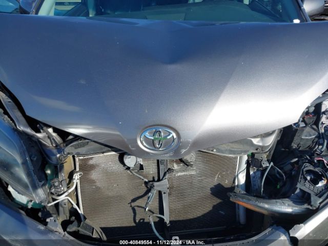 Photo 9 VIN: 5TDXZ3DC7HS876986 - TOYOTA SIENNA 