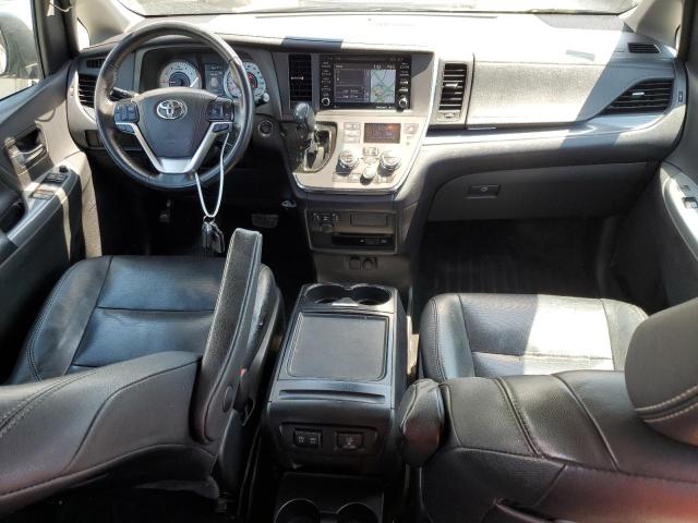 Photo 7 VIN: 5TDXZ3DC7JS939820 - TOYOTA SIENNA SE 