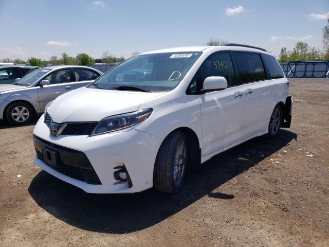 Photo 1 VIN: 5TDXZ3DC7JS940661 - TOYOTA SIENNA SE 