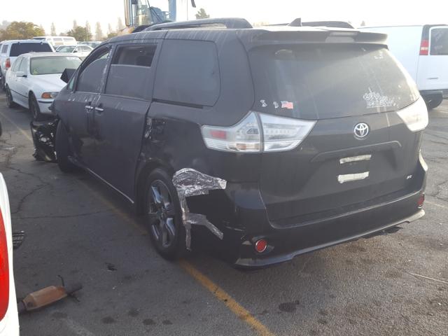 Photo 2 VIN: 5TDXZ3DC7JS944760 - TOYOTA SIENNA SE 