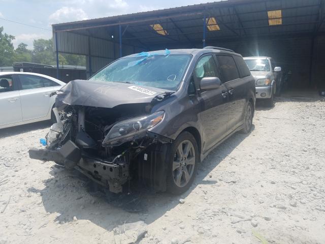 Photo 1 VIN: 5TDXZ3DC7JS945004 - TOYOTA SIENNA SE 