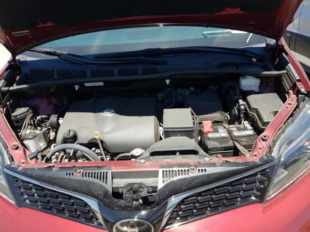 Photo 6 VIN: 5TDXZ3DC7JS948520 - TOYOTA SIENNA SE 