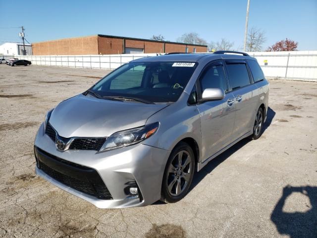 Photo 1 VIN: 5TDXZ3DC7JS953023 - TOYOTA SIENNA SE 