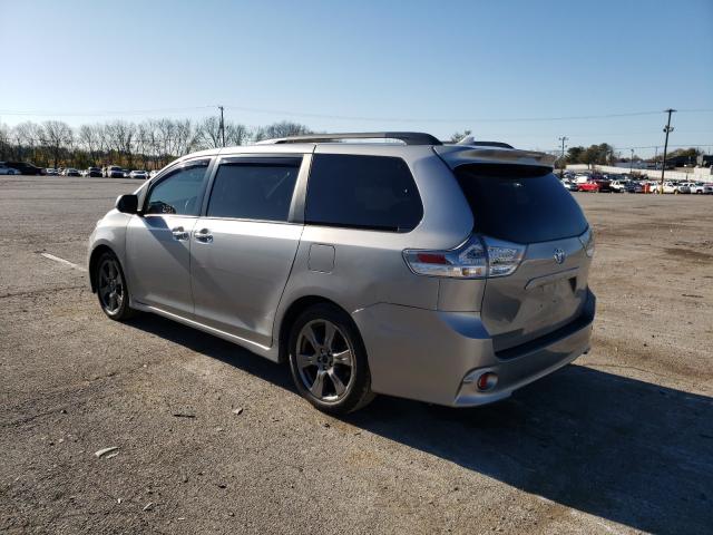 Photo 2 VIN: 5TDXZ3DC7JS953023 - TOYOTA SIENNA SE 