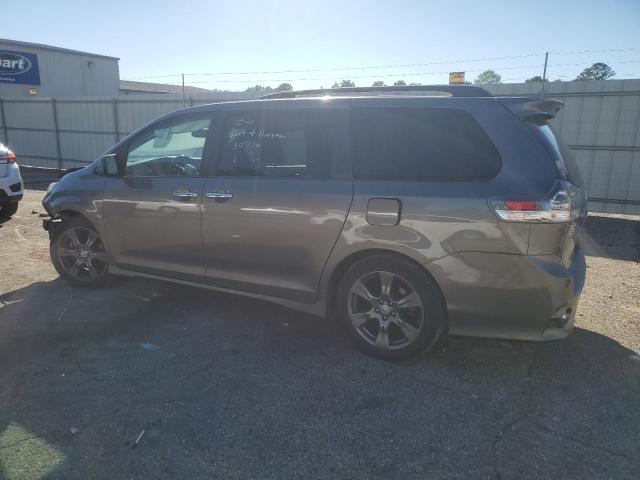 Photo 1 VIN: 5TDXZ3DC8HS769638 - TOYOTA SIENNA SE 