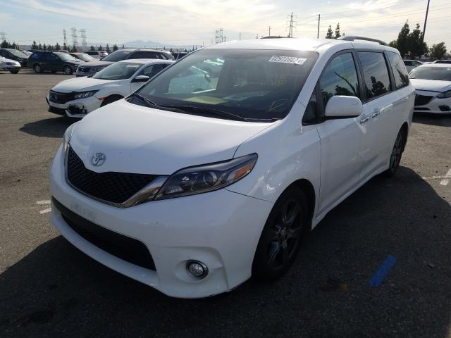 Photo 1 VIN: 5TDXZ3DC8HS780588 - TOYOTA SIENNA SE 