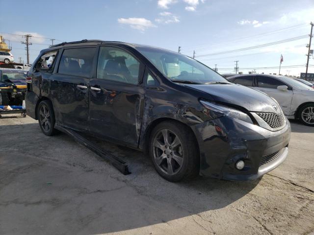 Photo 3 VIN: 5TDXZ3DC8HS791462 - TOYOTA SIENNA SE 