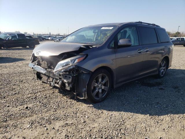 Photo 1 VIN: 5TDXZ3DC8HS802623 - TOYOTA SIENNA SE 