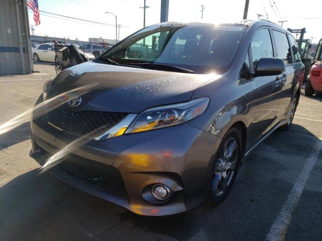 Photo 1 VIN: 5TDXZ3DC8HS812357 - TOYOTA SIENNA 