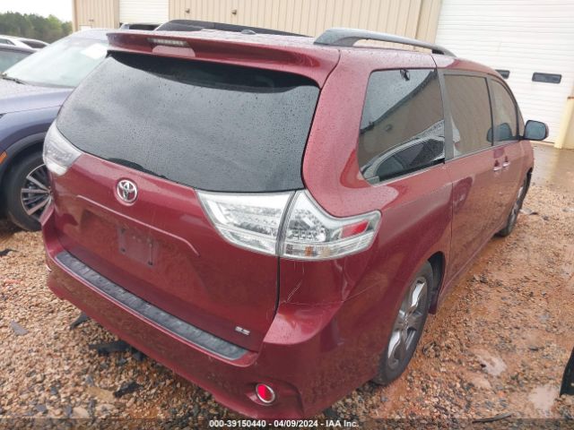 Photo 3 VIN: 5TDXZ3DC8HS846086 - TOYOTA SIENNA 