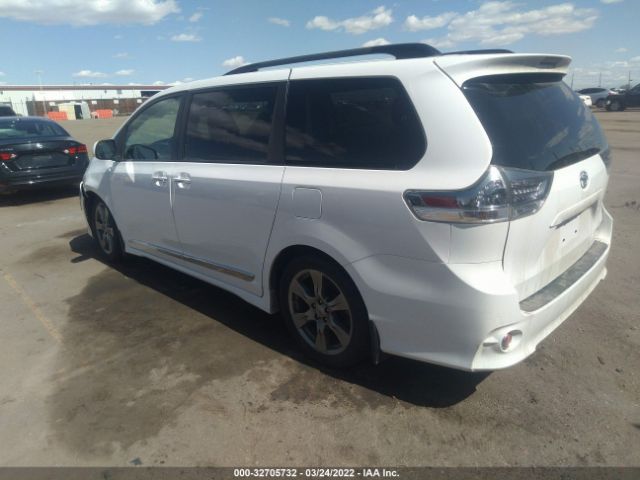 Photo 2 VIN: 5TDXZ3DC8HS861736 - TOYOTA SIENNA 