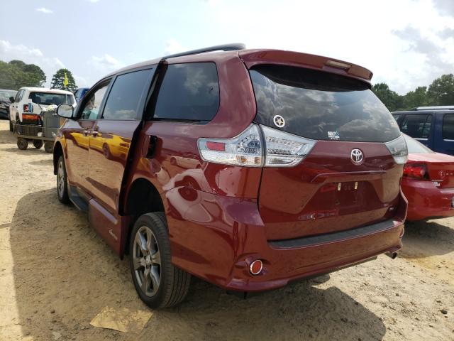 Photo 2 VIN: 5TDXZ3DC8HS868377 - TOYOTA SIENNA SE 