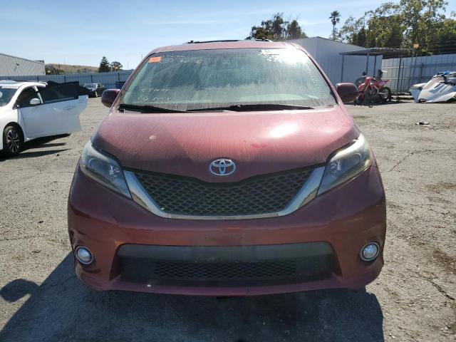 Photo 4 VIN: 5TDXZ3DC8HS885292 - TOYOTA SIENNA SE 