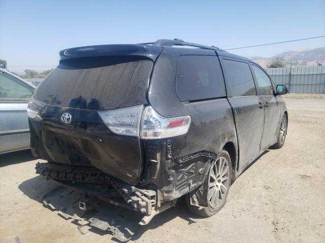 Photo 3 VIN: 5TDXZ3DC8HS894591 - TOYOTA SIENNA SE 