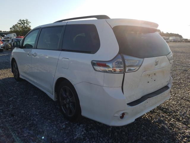 Photo 2 VIN: 5TDXZ3DC8HS899838 - TOYOTA SIENNA SE 