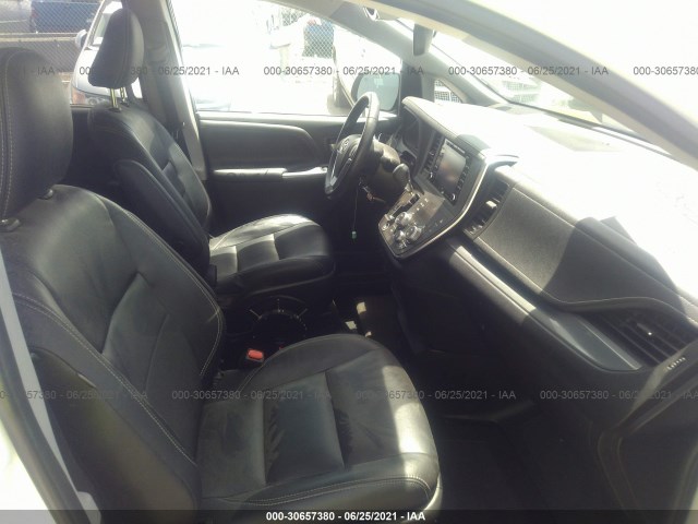 Photo 4 VIN: 5TDXZ3DC8JS944069 - TOYOTA SIENNA 