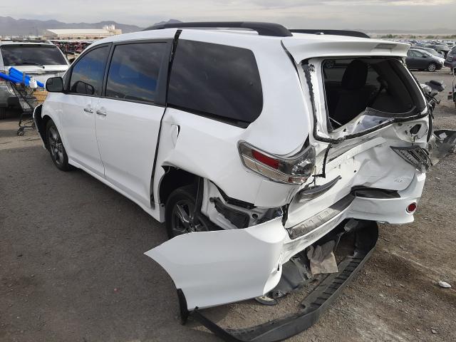 Photo 2 VIN: 5TDXZ3DC9HS787677 - TOYOTA SIENNA SE 