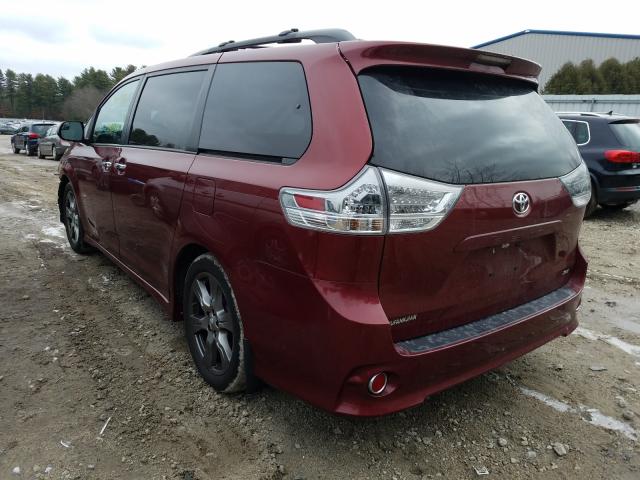 Photo 2 VIN: 5TDXZ3DC9HS811637 - TOYOTA SIENNA SE 