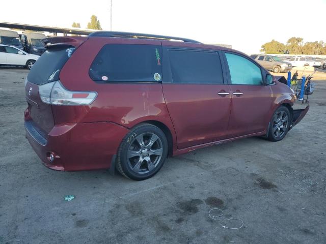 Photo 2 VIN: 5TDXZ3DC9HS833637 - TOYOTA SIENNA SE 