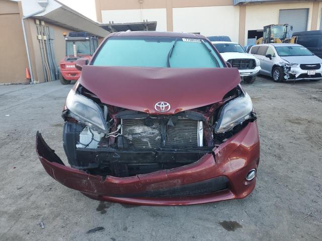 Photo 4 VIN: 5TDXZ3DC9HS833637 - TOYOTA SIENNA SE 