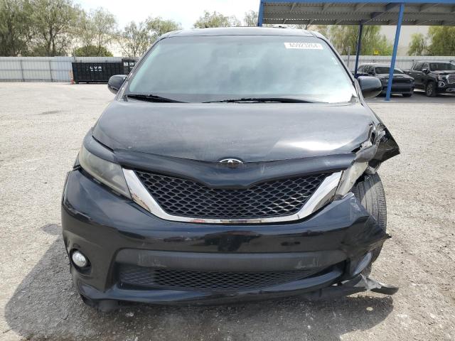 Photo 4 VIN: 5TDXZ3DC9HS859753 - TOYOTA SIENNA SE 